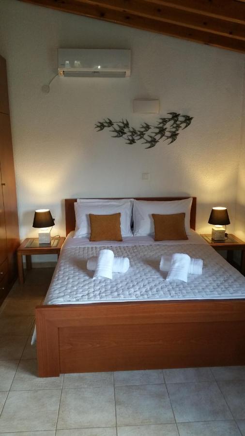 Villa Barefoot Skiathos Town